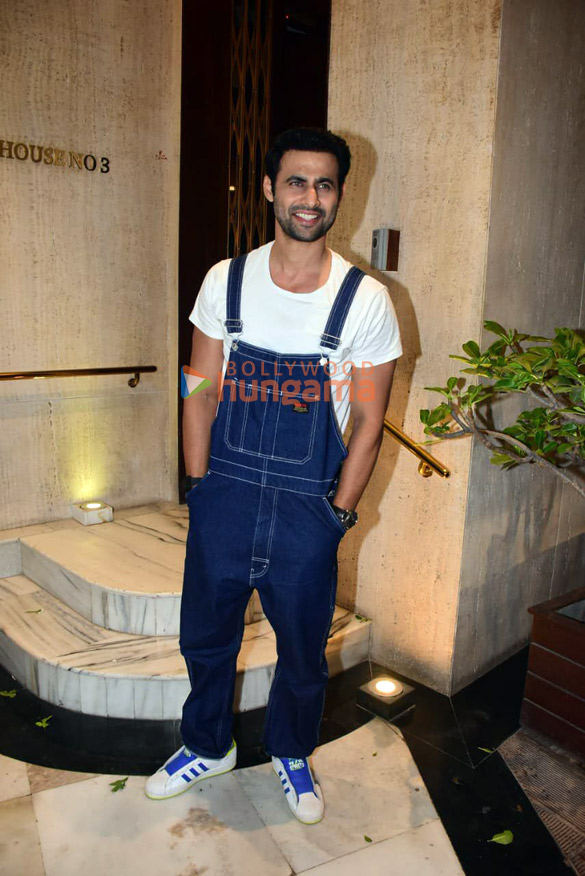 photos celebs attend manish malhotras birthday bash2 11