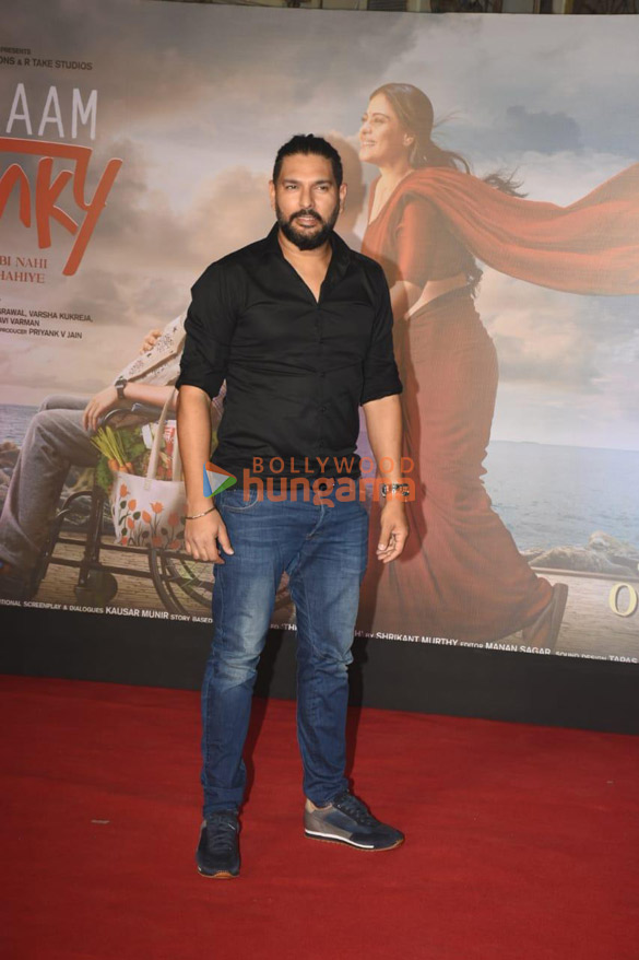 photos celebs grace the premiere of salaam venky 009 3