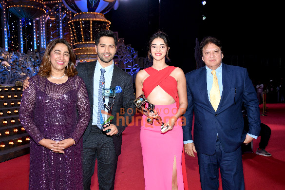 photos celebs snapped attending the red carpet of the 22nd ita awards in mumbai 3