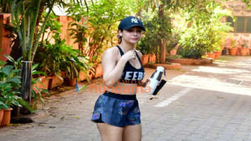 Photos: Malaika Arora snapped outside Diva Yoga in Bandra