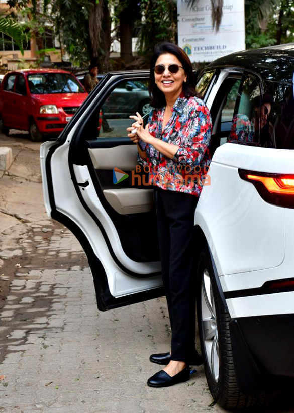photos neetu singh spotted outside a dental clinic in khar 3