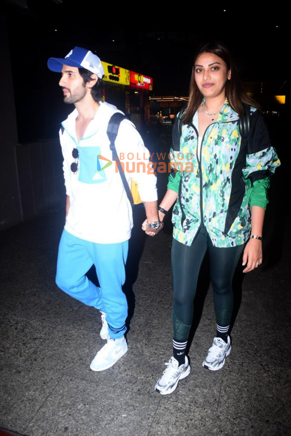 photos nora fatehi kiara advani aditya seal and anushka ranjan snapped at the airport 3