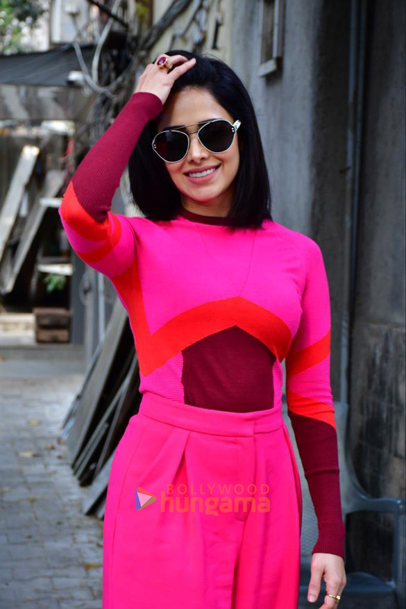 photos nushrratt bharuccha spotted outside a salon in bandra 5