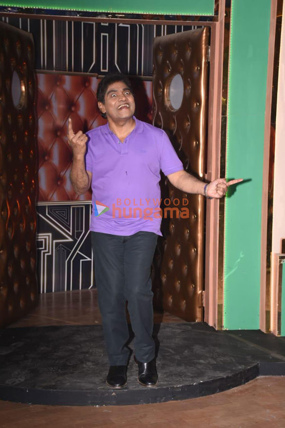 photos ranveer singh rohit shetty pooja hegde jacqueline fernandez and others snapped at cirkus promotion 12