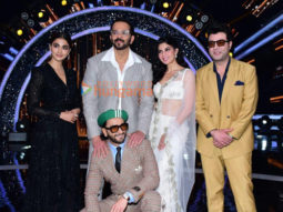 Photos: Team of Cirkus snapped promoting their film on the sets of Indian Idol 13