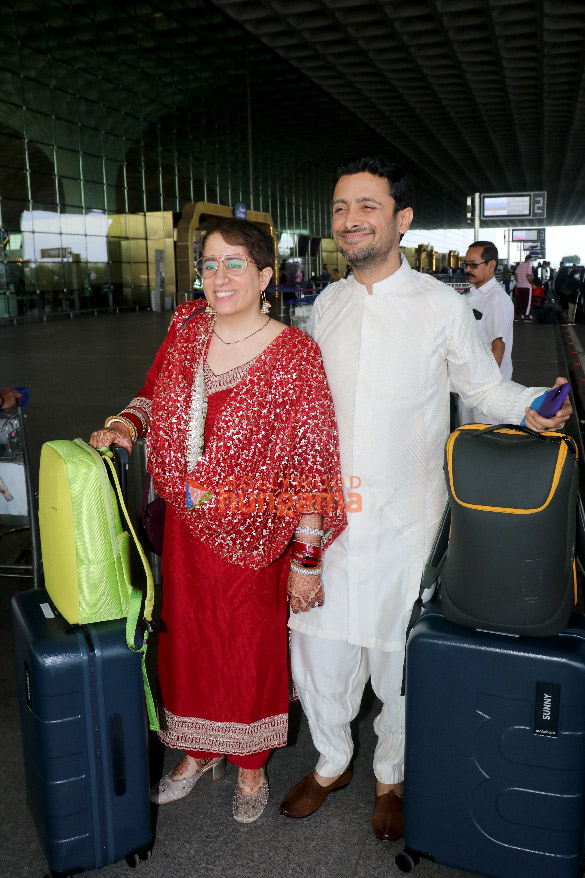 photos urvashi rautela parineeti chopra maniesh paul and others snapped at the airport 5