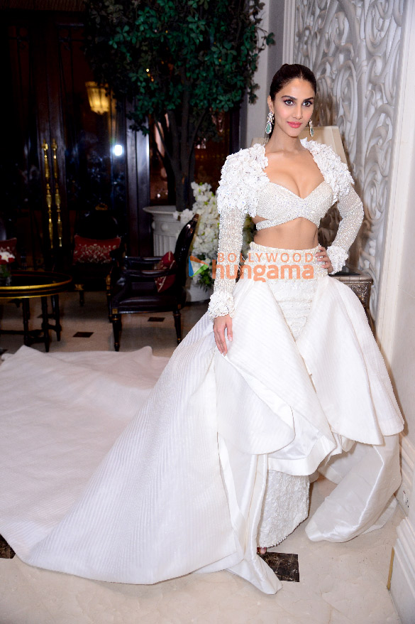 Photos: Vaani Kapoor, Manish Malhotra, Nawazuddin Siddiqui and Shriya Saran snapped in Delhi Photos: Vaani Kapoor, Manish Malhotra, Nawazuddin Siddiqui and Shriya Saran snapped in Delhi