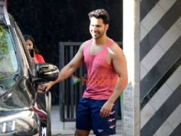 Photos: Varun Dhawan snapped at the gym in Juhu