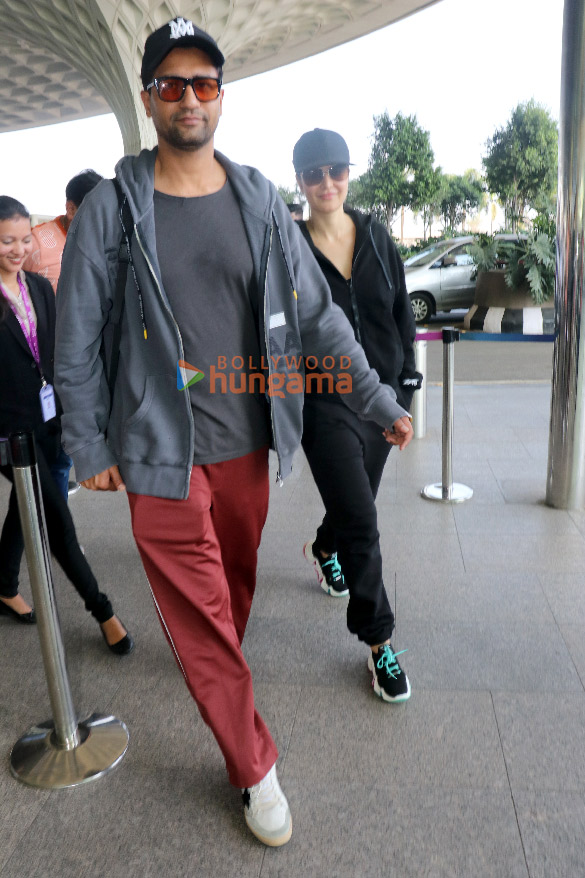 photos vicky kaushal katrina kaif varun dhawan and others snapped at the airport 1