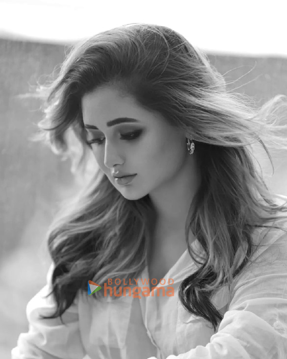 rashami desai 6 11