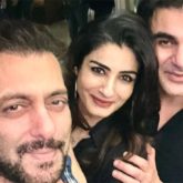 Salman Khan clicks “goofy” selfies with Raveena Tandon and Arbaaz Khan, see pics