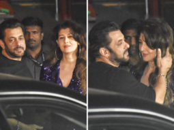 Salman Khan kisses Sangeeta Bijlani at his birthday bash; photo goes viral