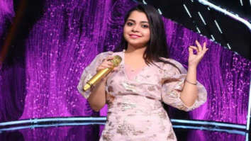 Singer Anushka Banerjee strikes perfect chords of devotion in ‘Hey Krishna’