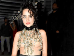 Uorfi Javed looks drop dead gorgeous in a black outfit with dangling diamonds