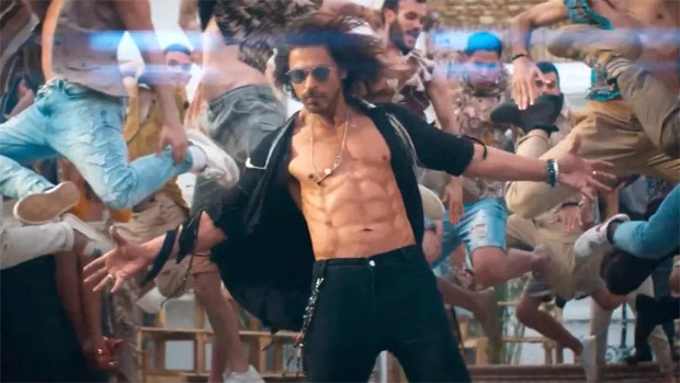 Shah Rukh Khan flaunts his ripped physique in behind-the-scenes of 'Jhoome Jo Pathaan'; Bosco Martis says SRK was shy to show off his abs Shah Rukh Khan flaunts his ripped physique in behind-the-scenes of 'Jhoome Jo Pathaan'; Bosco Martis says SRK was shy to show off his abs