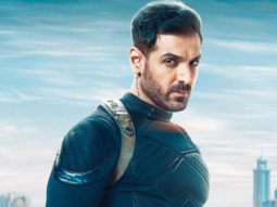“We have an extraordinary battle when Shah Rukh Khan takes on John Abraham” – says Pathaan director Siddharth Anand