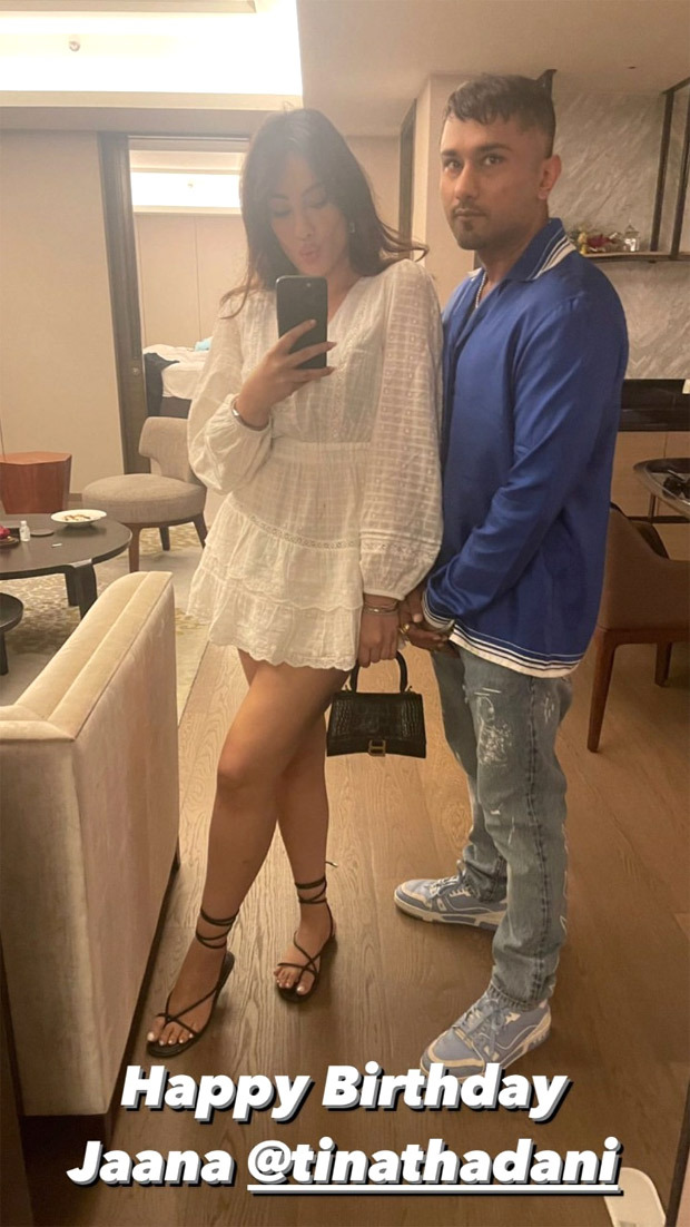 Yo Yo Honey Singh wishes girlfriend Tina Thadani on her birthday; shares an unseen pic