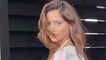 Aamna Sharif looks beautiful in a white two piece outfit