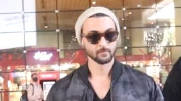 Aayush Sharma gets chicken with son twinning in black outfit at the airport