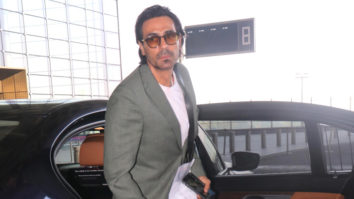 Arjun Rampal gets clicked at the airport in a green suit