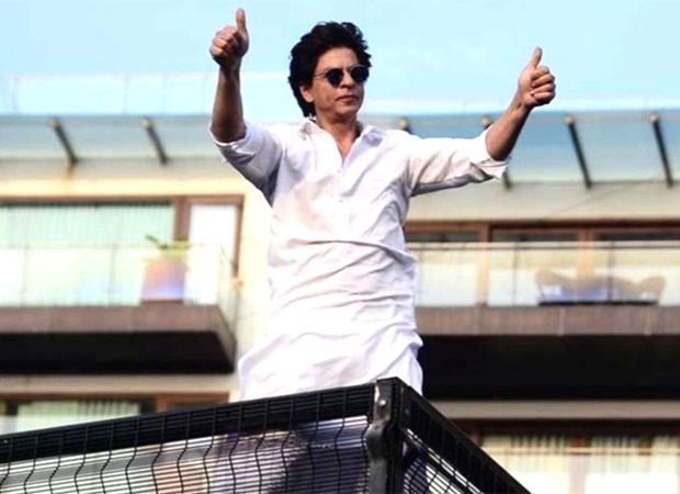 #AskSRK: Pathaan star Shah Rukh Khan says it feels like ‘balancing act’ on the edge of his balcony whenever he greets the fans 