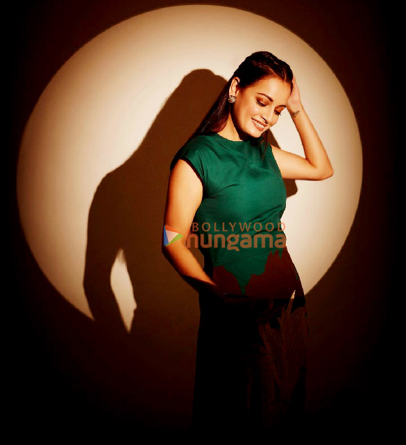 dia mirza 5 12