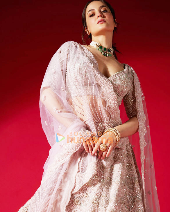 elli avrram 1 3 2