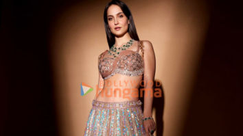 Celeb Photos Of Elli AvrRam