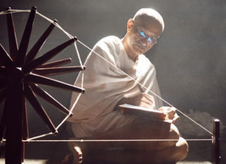 Gandhi Godse actor Deepak Antani holds the record of playing MK Gandhi most number of times Gandhi Godse actor Deepak Antani holds the record of playing MK Gandhi most number of times
