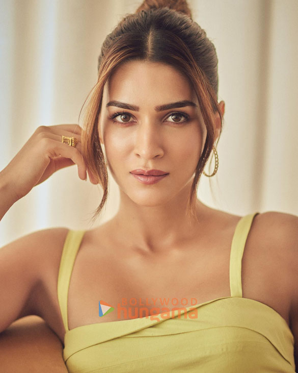 kriti sanon 9 7