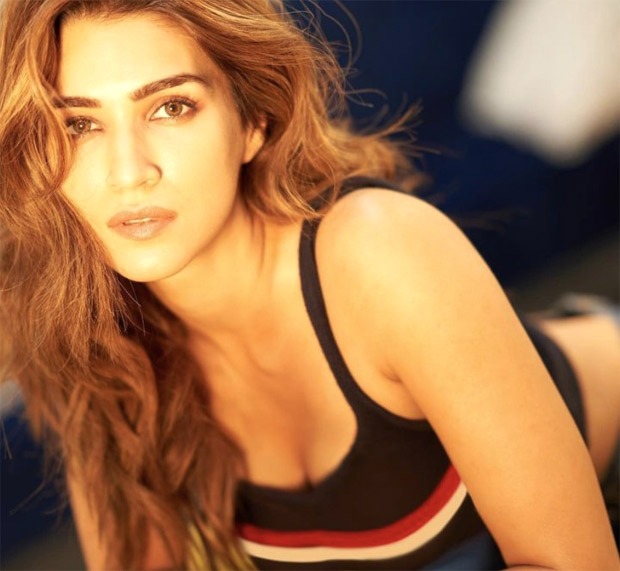 Kriti Sanon is a sunshine girl in her latest pictures clicked by Avinash Gowarikar