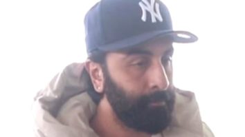 Paps appreciate Ranbir Kapoor’s ‘Tu Jhoothi Main Makkar’ trailer as he gets clicked at the airport