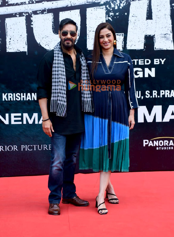 photos ajay devgn tabu and bhushan kumar grace the second teaser launch of bholaa 2