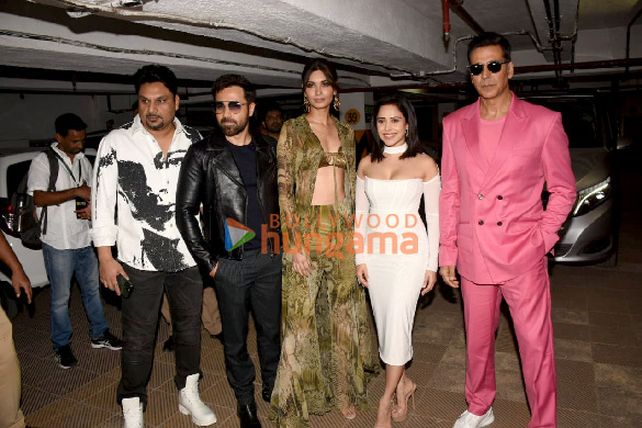 photos akshay kumar emraan hashmi nushrratt bharuccha and diana penty snapped at the trailer launch of selfiee 4