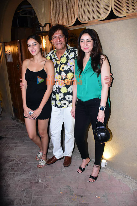 Photos: Ananya Panday snapped with her family in Bandra | Parties & Events