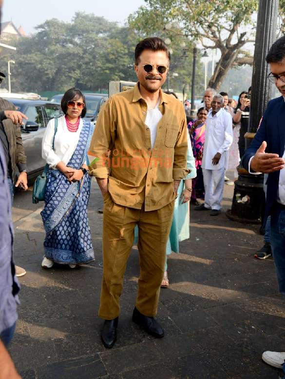 photos anil kapoor and aditya roy kapur spotted at gateway of india 3