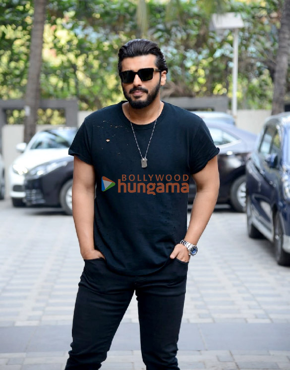 photos arjun kapoor and radhika madan snapped promoting their film kuttey at t series office 3