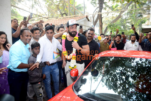 photos bobby deol celebrates his birthday with media at sunny super sound in juhu 1