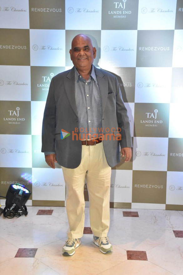 photos celebs attend javed akhtars book launch 2