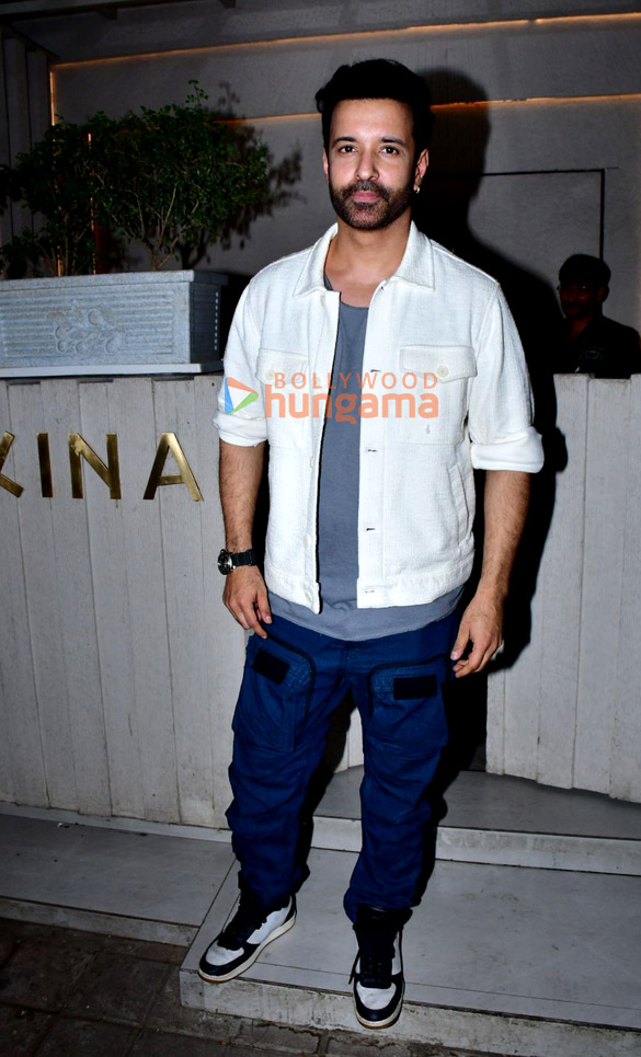 photos celebs attend the anniversary party of ashish chowdhry in akina bandra 5