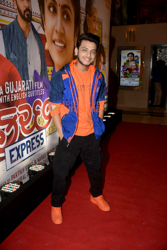 photos celebs grace the premiere of kutch express 3