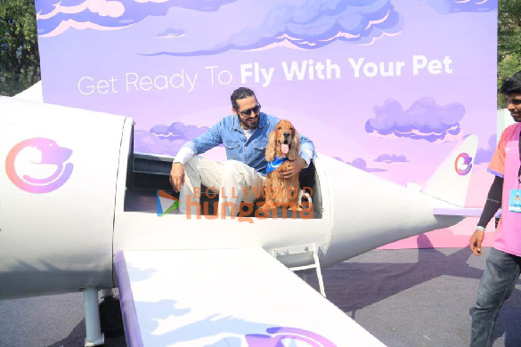 photos dino morea snapped spending time with furry friends at pet fed mumbai 4