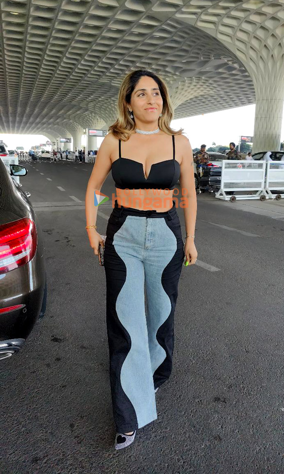 photos disha patani neeti mohan and others snapped at the airport 2