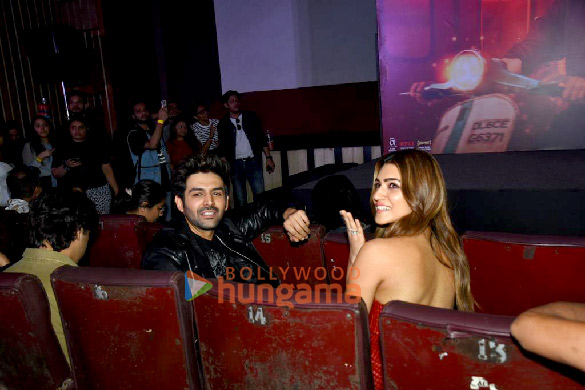 photos kartik aaryan kriti sanon and bhushan kumar grace the trailer launch of shehzada2 4
