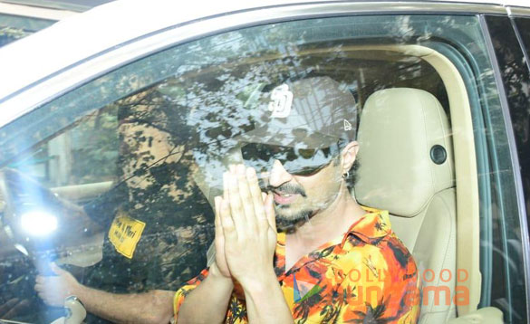 photos kartik aaryan and diljit dosanjh snapped at t series office in andheri 1