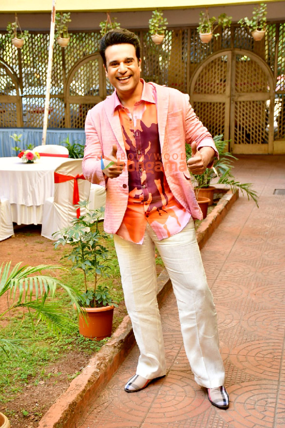 photos krushna abhishek attends hi 4