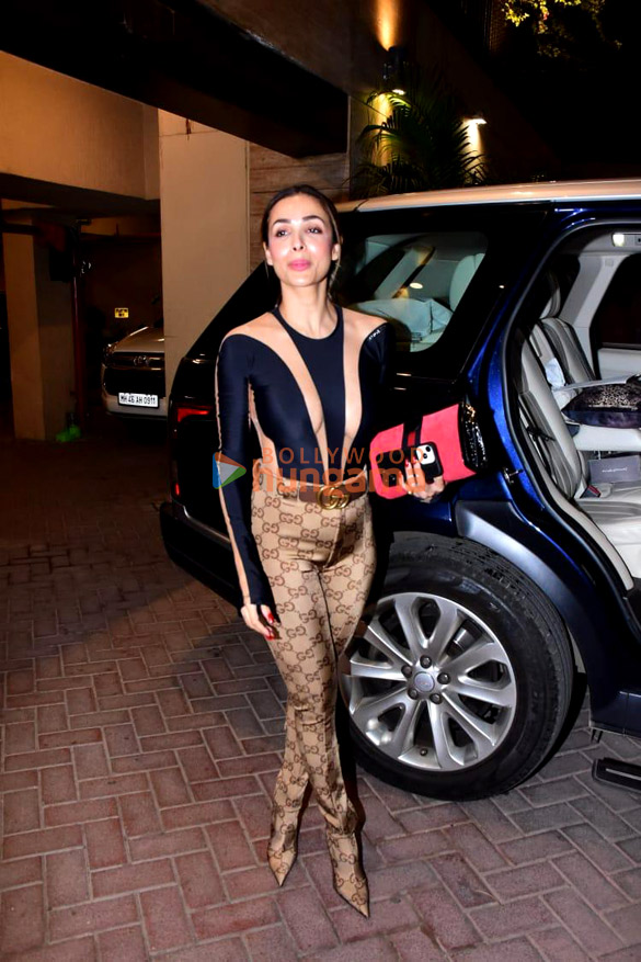 photos malaika arora snapped in bandra 2 33