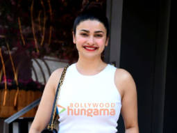 Photos: Prachi Desai snapped in Juhu