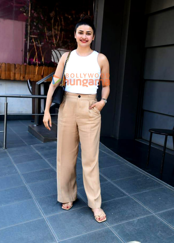 photos prachi desai snapped in juhu 4 2