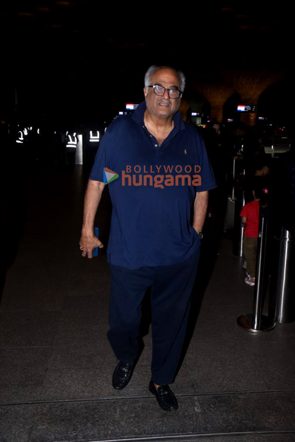 Photos Ranbir Kapoor, Tiger Shroff and Boney Kapoor snapped at the airport (5)